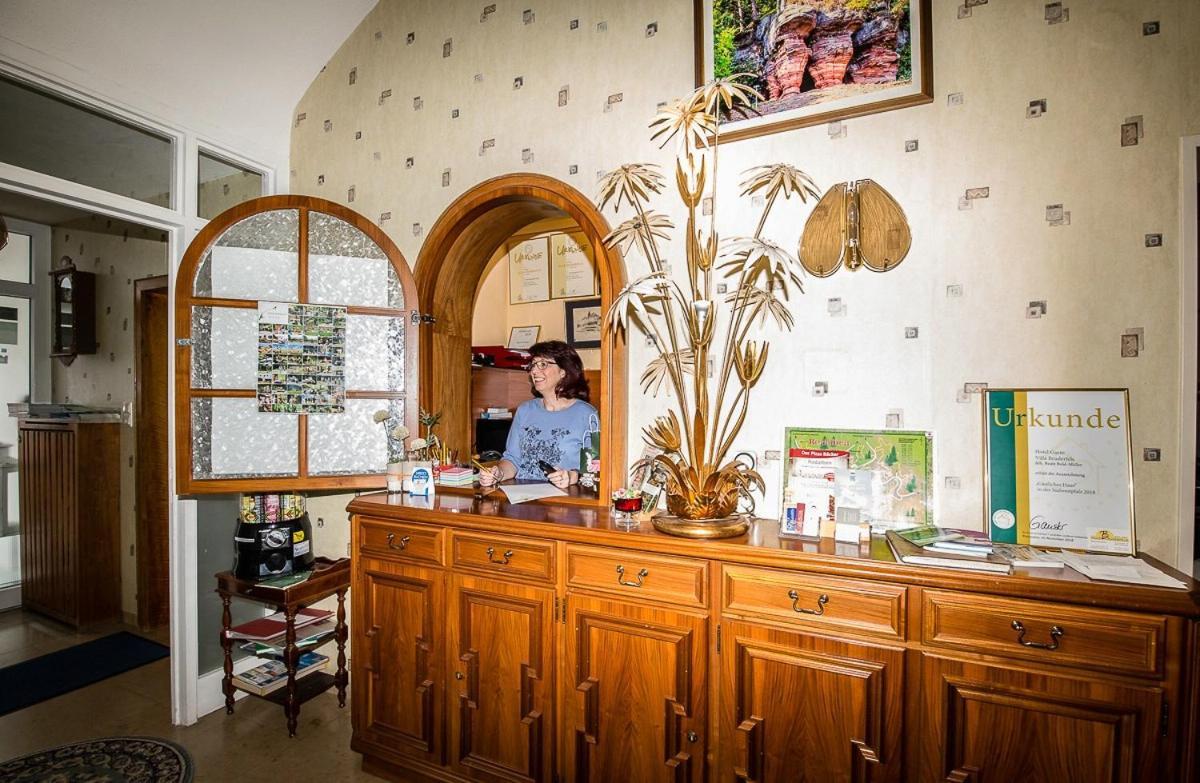 Villa Bruderfels, Garni Rodalben エクステリア 写真